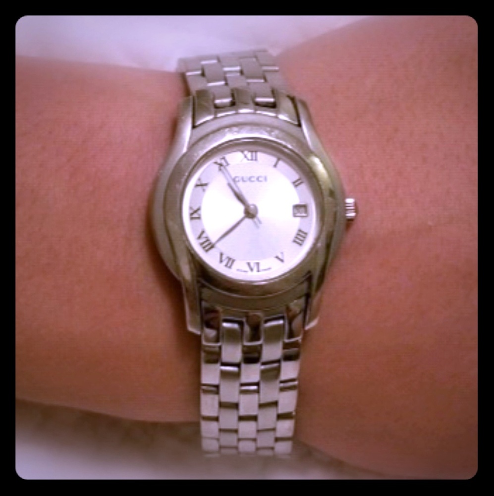 Authentic Gucci Ladies Watch 5500L